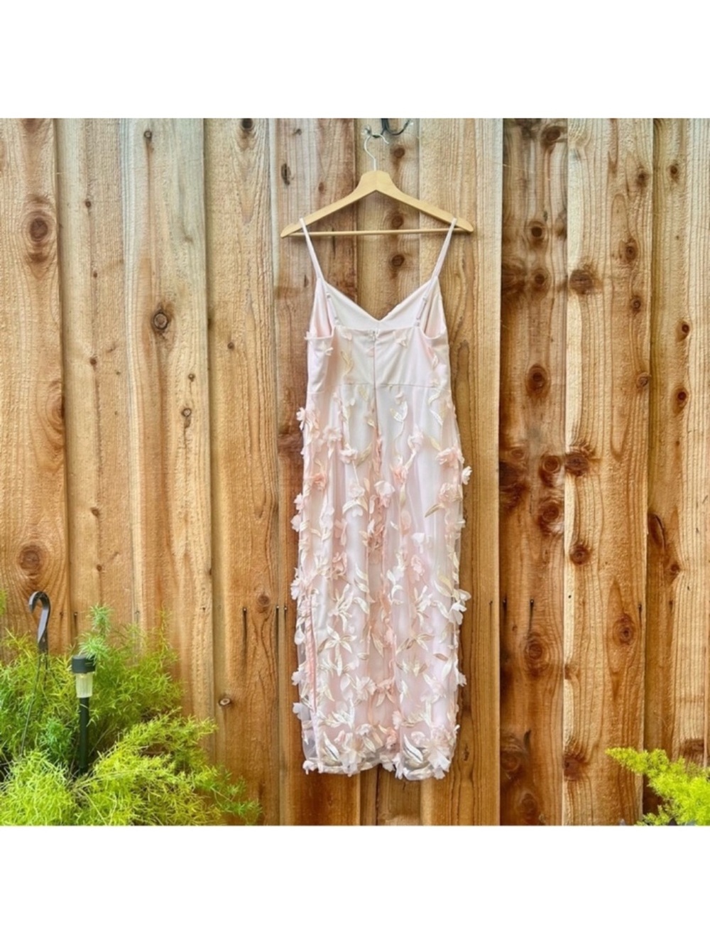 NWT Blush Ballet Pink 3D Floral Embroidered Midi Dress size: M - Picture 7 of 8